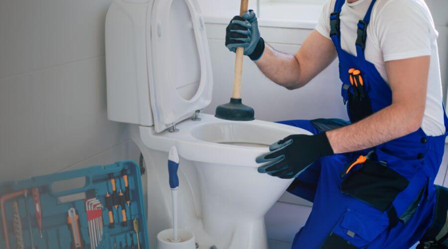 Expert burst pipe repair services in New Goshen, IN